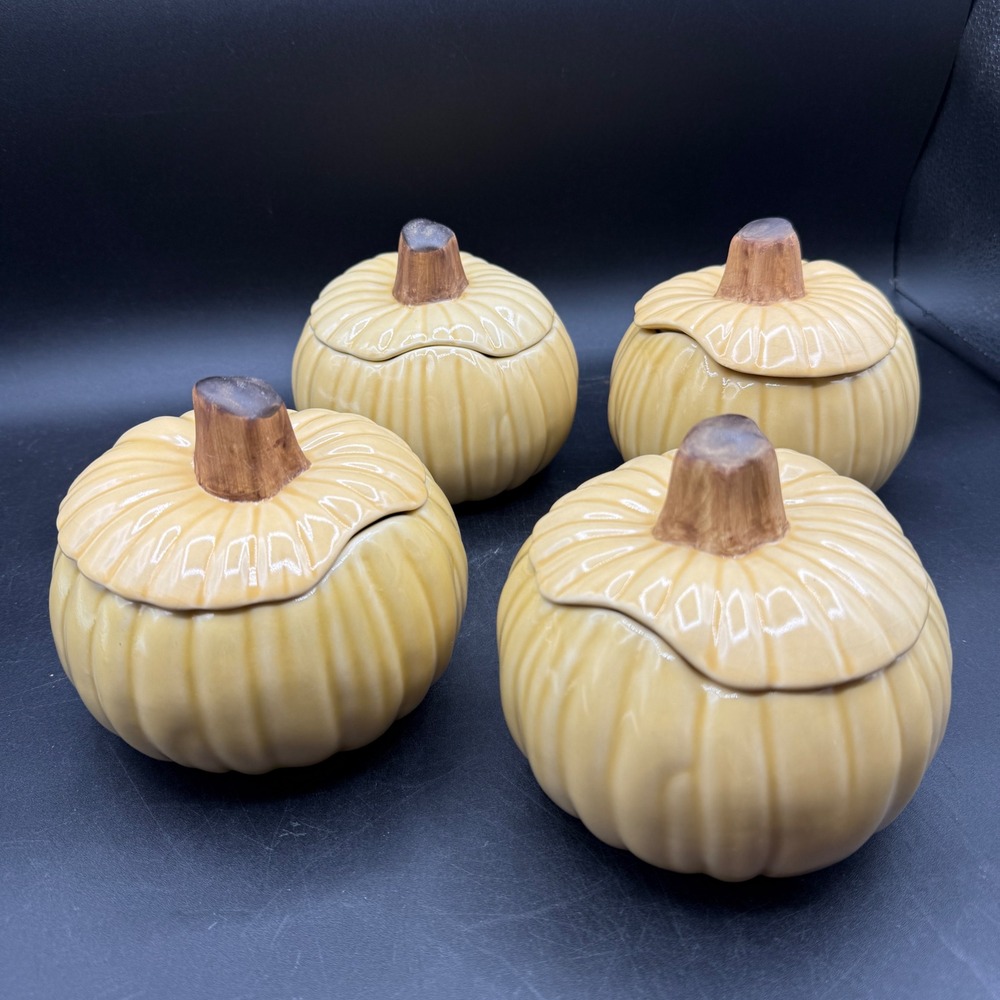 Williams Sonoma Small Pumpkin‎ Cocottes Set of 4 Yellow Ceramic Tureen Rustic